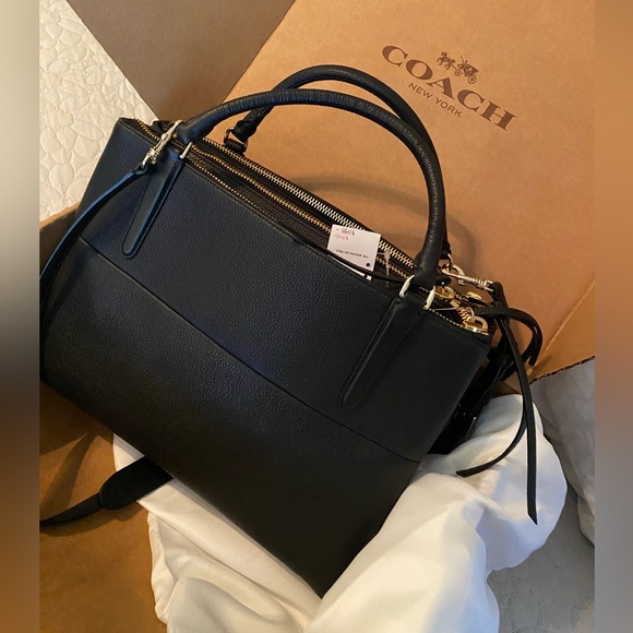 COACH PURSE 👜 - Picture 9 of 15